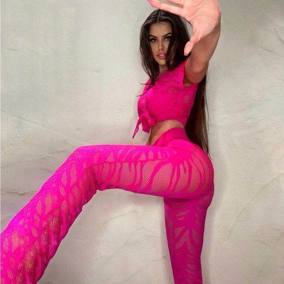 Beach Bunny Other - Beach Bunny Pink Lace Crop Top & Flare Pants